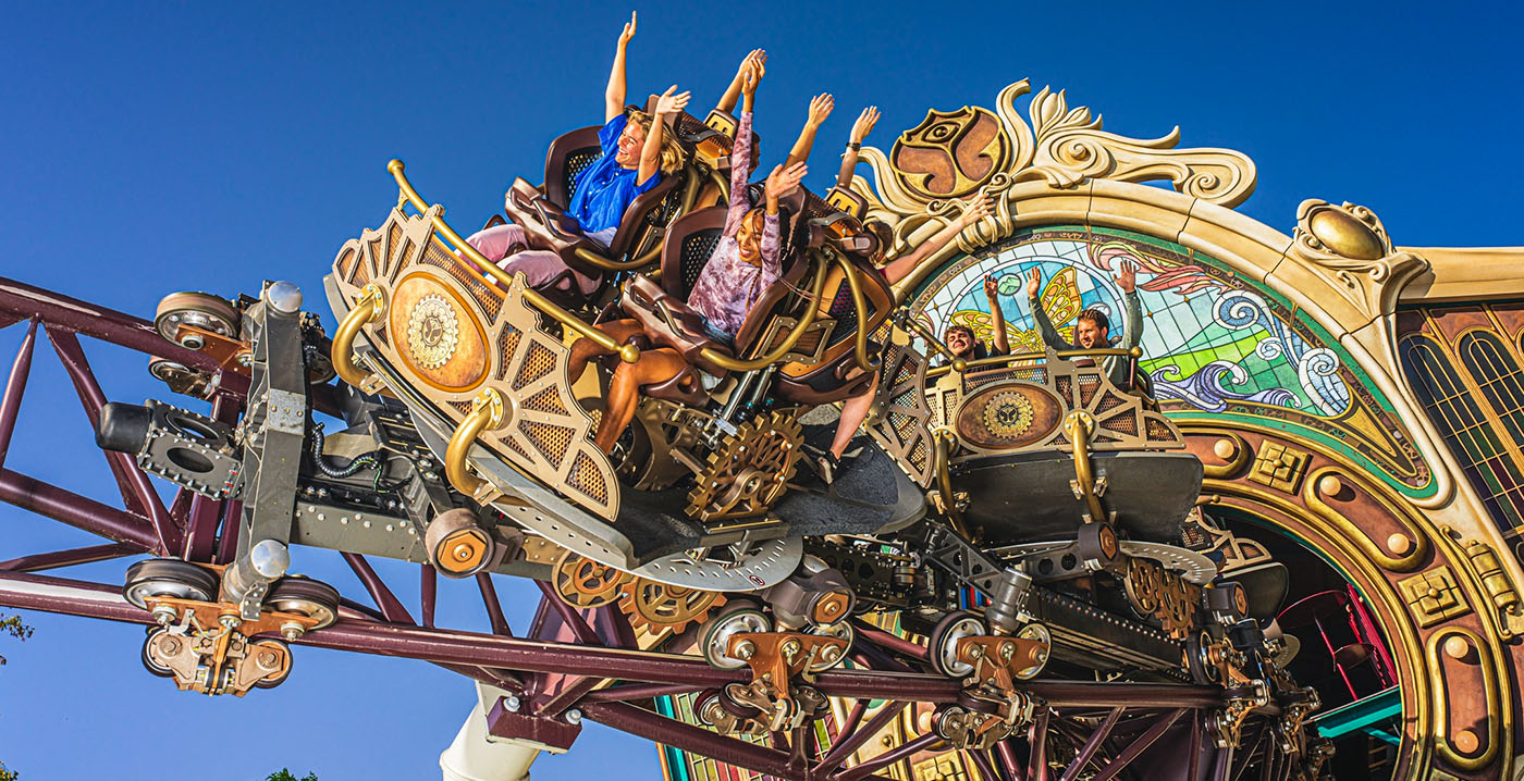 Nieuwe Tomorrowland-attractie in Duits pretpark wordt spinning coaster met inversies